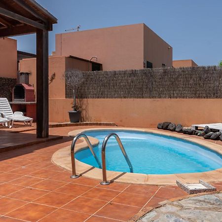 Lovely 2-Bed Villa In Corralejo Fuerteventura エクステリア 写真