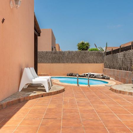 Lovely 2-Bed Villa In Corralejo Fuerteventura エクステリア 写真