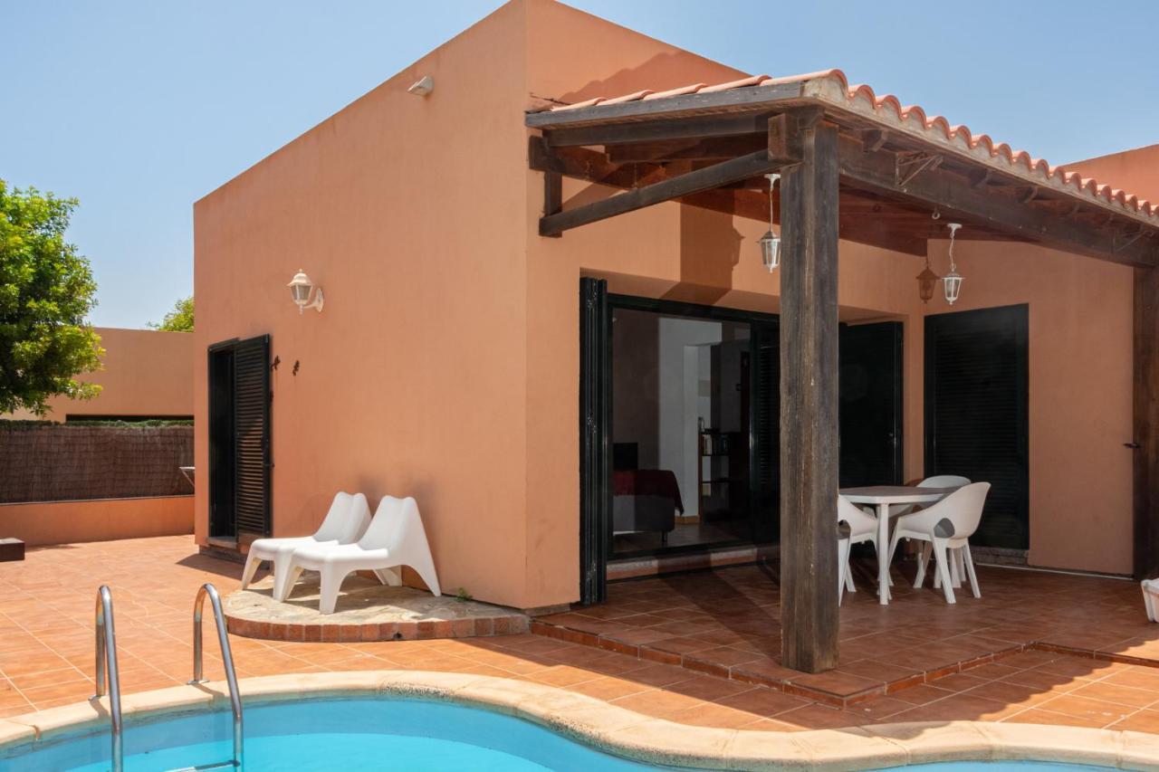 Lovely 2-Bed Villa In Corralejo Fuerteventura エクステリア 写真